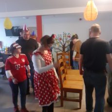 Karnevalsstimmung am Schweizerhaus Karnevalsstimmung am Schweizerhaus